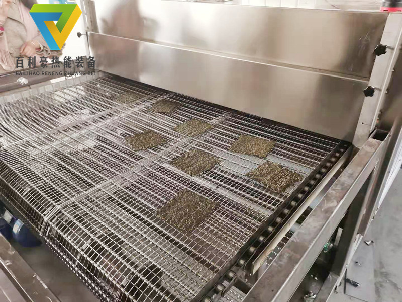 海苔隧道爐烘干現(xiàn)場(chǎng)